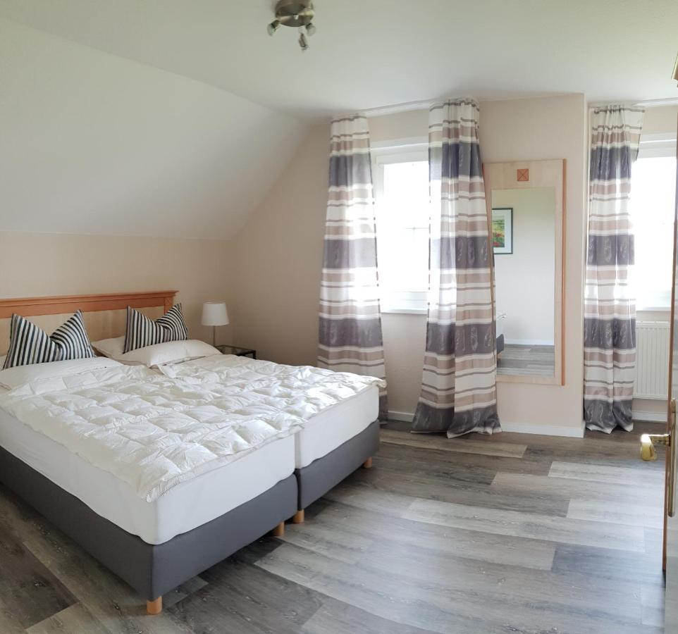 Ferienapartment Wiese & Meer Auf Ruegen 耐德西茨 外观 照片